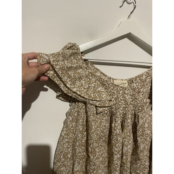 Universal Thread Women's Ruffle Short Sleeve Blouse Tan and White Floral Size L - Picture 4 of 6